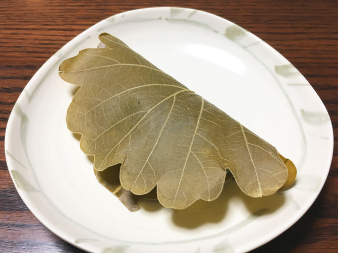 かどの製菓　かしわ餅